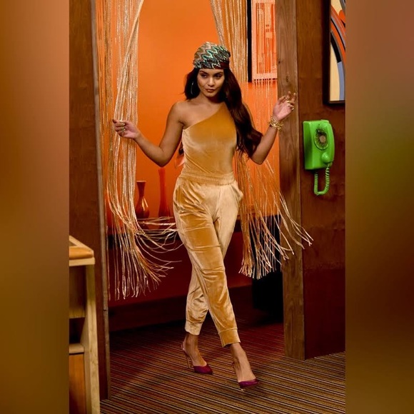 Fabletics Tops - Fabletics Gigi Velour Bodysuit Light Honey